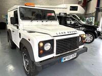 LAND ROVER DEFENDER 90